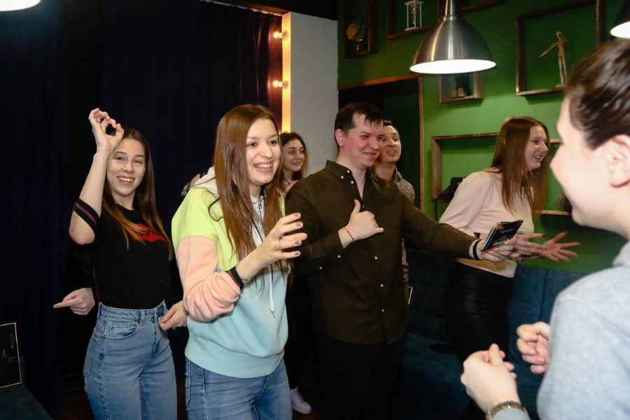 Квест в реальности Диванные эксперты от компании Kvestrum Квест в реальности Диванные эксперты от компании Kvestrum