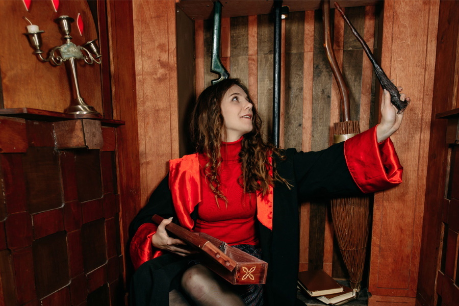 Квест в реальности Гарри и чулан для метел от компании Че за квест Квест в реальности Гарри и чулан для метел от компании Че за квест